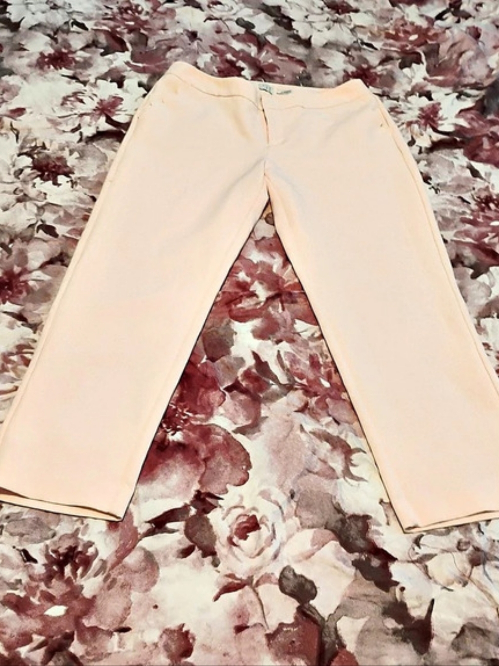A.N.D  Pink Dress  Pants Size 8 Like New